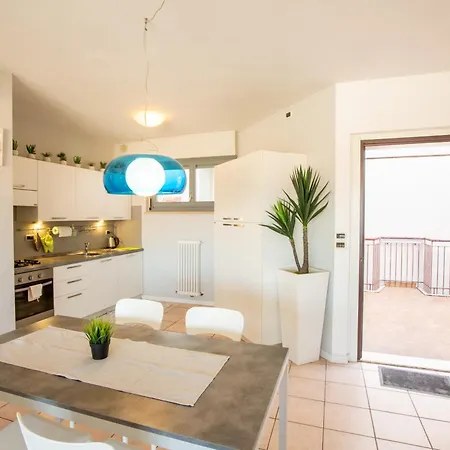 Casa Adelaide - Vicino Al Mare, Al Centro, Terrazza Con Vista