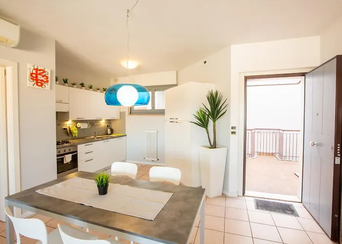 Casa Adelaide - Vicino Al Mare, Al Centro, Terrazza Con Vista